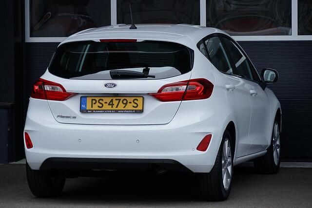 Wit Gebruikt 2017 Ford Fiesta Titanium Hatchback | € 11.450 (Eerlijke prijs) - Afbeelding 1/4