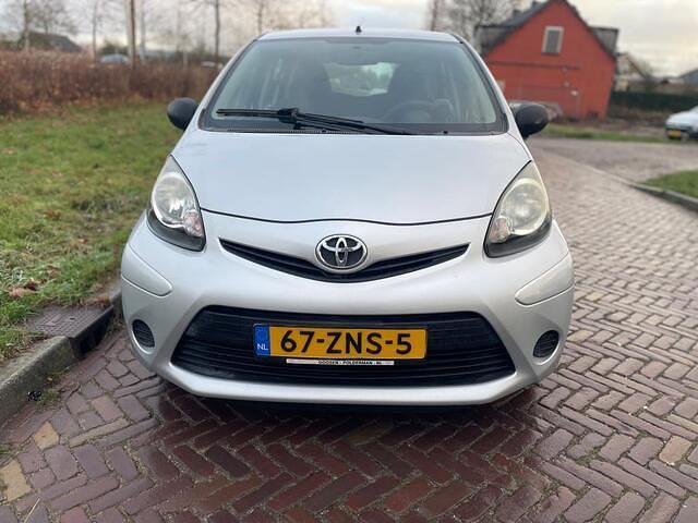 Occasion Toyota Aygo Comfort 68 PK (50 kW) 2013 Grijs Hatchback