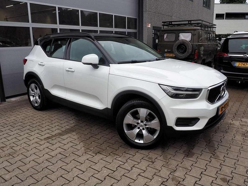 Wit Gebruikt 2018 Volvo XC40 SUV | € 20.950 (Super prijs) - Afbeelding 1/4