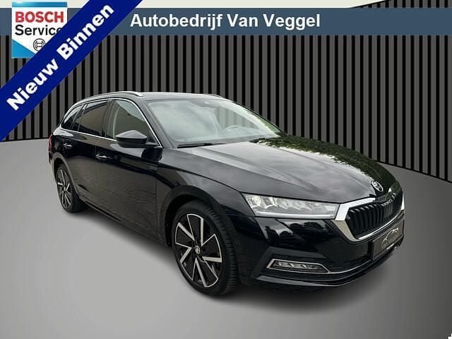 Zwart Gebruikt 2022 Skoda Octavia Business Line Stationwagen | € 27.506 (Super prijs) - Afbeelding 1/4