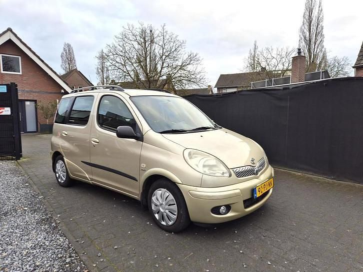 Occasion Toyota Yaris Sol 105 PK (77 kW) 2004 Stationwagen