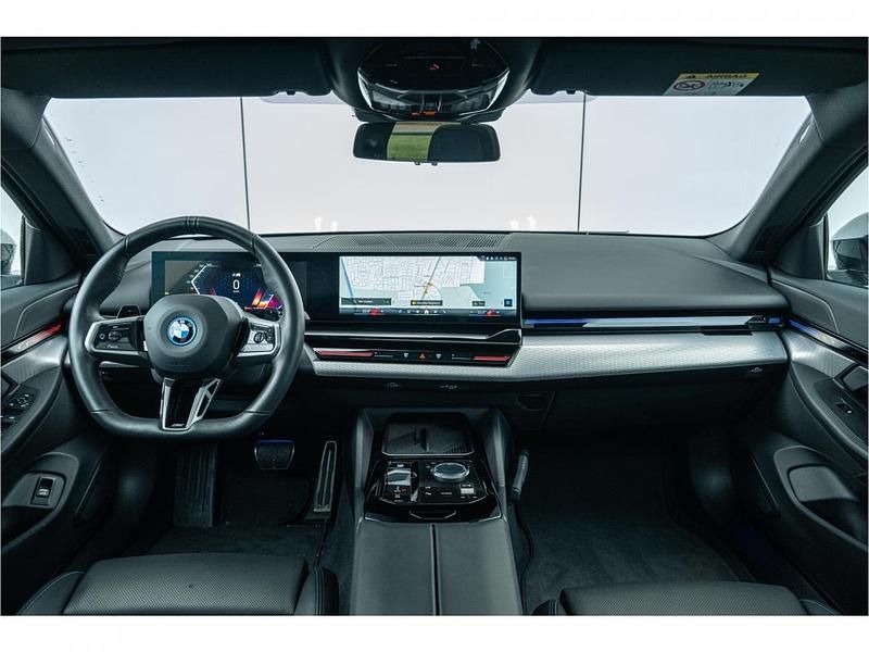 Occasion BMW 530e Shadowline 190 PK (139 kW) 2024 M carbonschwarz (donker zwart metallic) Sedan