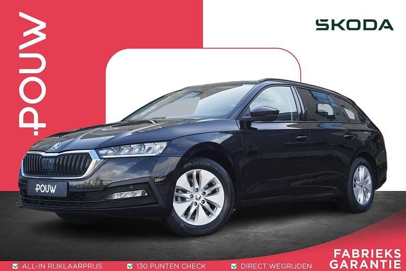 Zwart Gebruikt 2024 Skoda Octavia Business Line Stationwagen | € 25.900 (Goede deal) - Afbeelding 1/4
