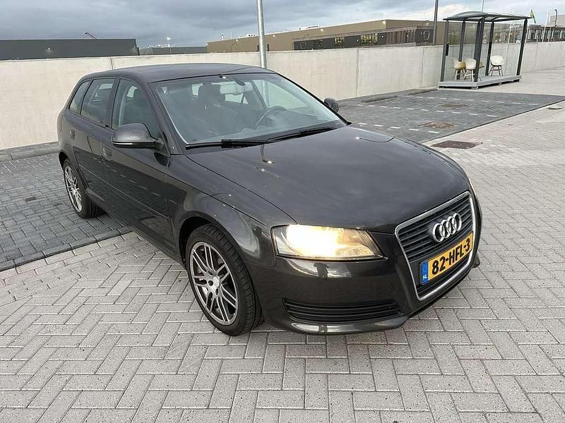 Grijs Gebruikt 2008 Audi A3 Stationwagen | € 2.950 (Super prijs) - Afbeelding 1/4