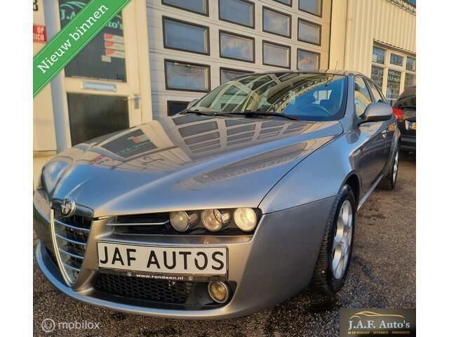 Grijs Gebruikt 2007 Alfa Romeo 159 Stationwagen | € 2.750 (Eerlijke prijs) - Afbeelding 1/4