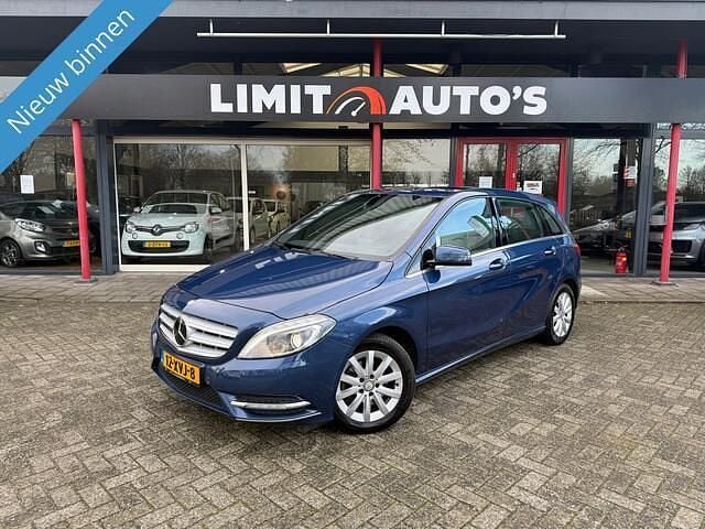 Blauw Gebruikt 2012 Mercedes B200 Ambition MPV | € 9.990 (Eerlijke prijs) - Afbeelding 1/4