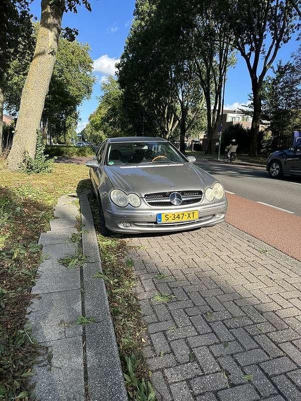 Gebruikt 2003 Mercedes CLK200 Coupé | € 4.000 - Afbeelding 1/4