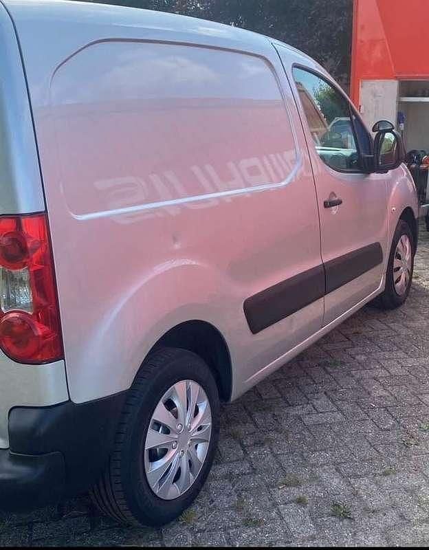 Occasion 2009 Citroën Berlingo MPV | € 2.000 (Iets duurder) - Afbeelding 1/2