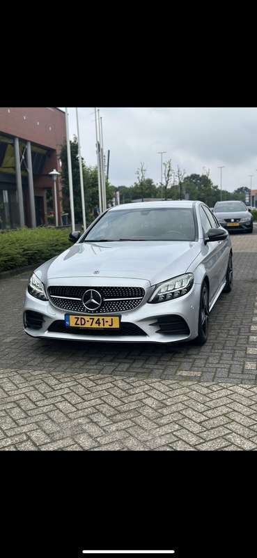 Grijs Gebruikt 2019 Mercedes C180 Business Sedan | € 19.750 (Super prijs) - Afbeelding 1/4