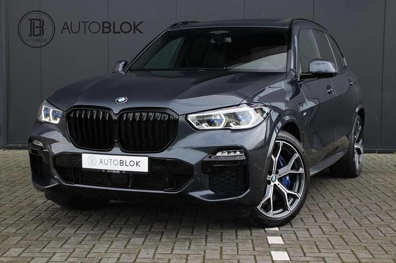 Grijs Gebruikt 2021 BMW X5 Executive SUV | € 56.445 (Super prijs) - Afbeelding 1/3