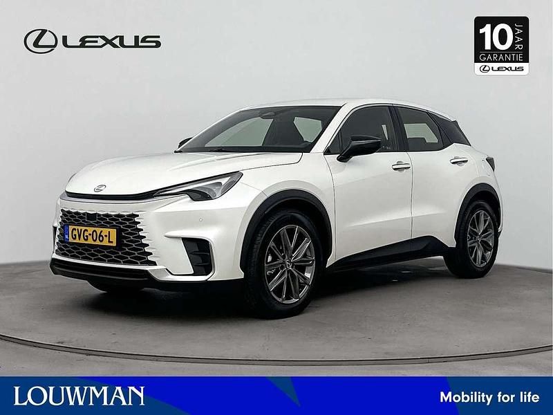 Wit, metallic lak Gebruikt 2024 Lexus LBX Business Edition SUV | € 37.950 (Eerlijke prijs) - Afbeelding 1/3