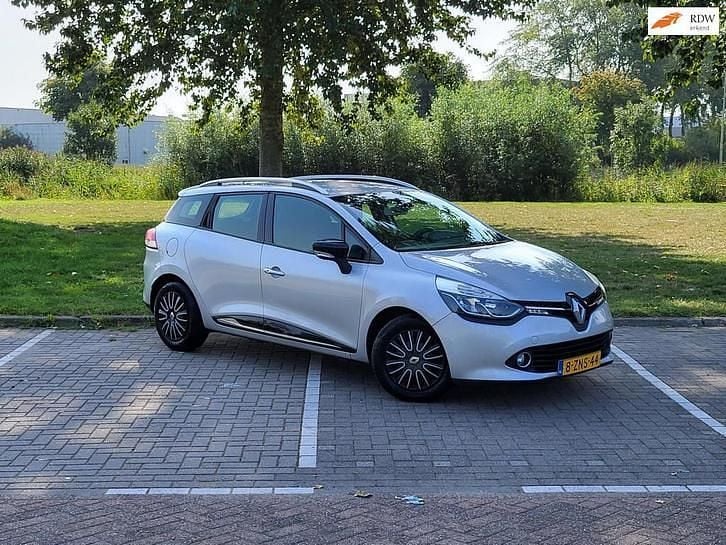 Gebruikt 2014 Renault Clio IV Dynamique Stationwagen | € 4.750 (Super prijs) - Afbeelding 1/4
