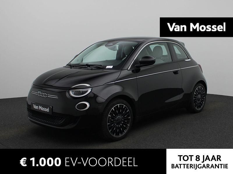 Zwart Gebruikt 2023 Fiat 500e La Prima Hatchback | € 23.900 (Eerlijke prijs) - Afbeelding 1/4