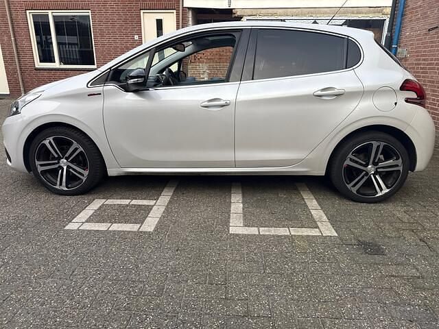 Occasion Peugeot 208 GT-line 110 PK (80 kW) 2018 Wit Hatchback