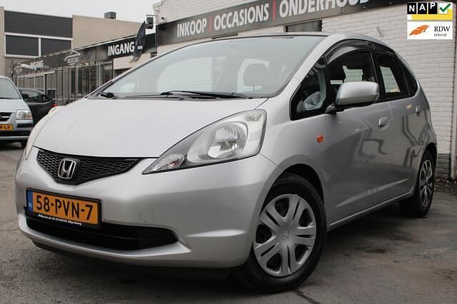 Grijs Occasion 2011 Honda Jazz Cool Hatchback | € 3.950 (Eerlijke prijs) - Afbeelding 1/4