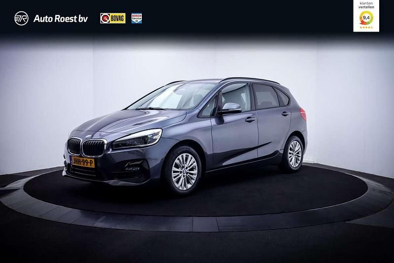 Grijs Occasion 2020 BMW 218 Active Tourer Advantage MPV | € 21.950 (Eerlijke prijs) - Afbeelding 1/4