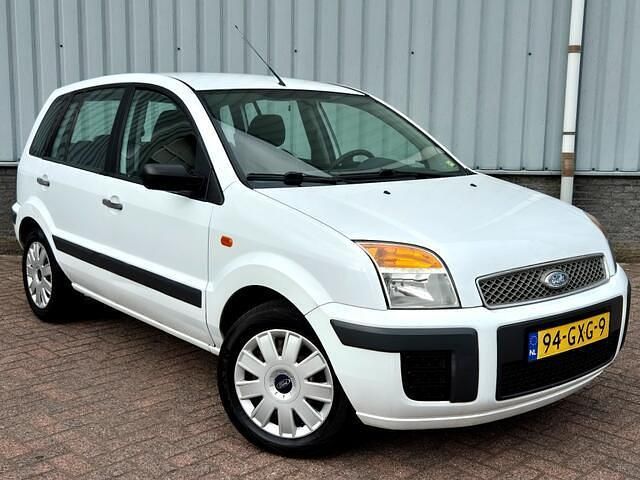 Occasion Ford Fusion 80 PK (58 kW) 2008 Wit Hatchback