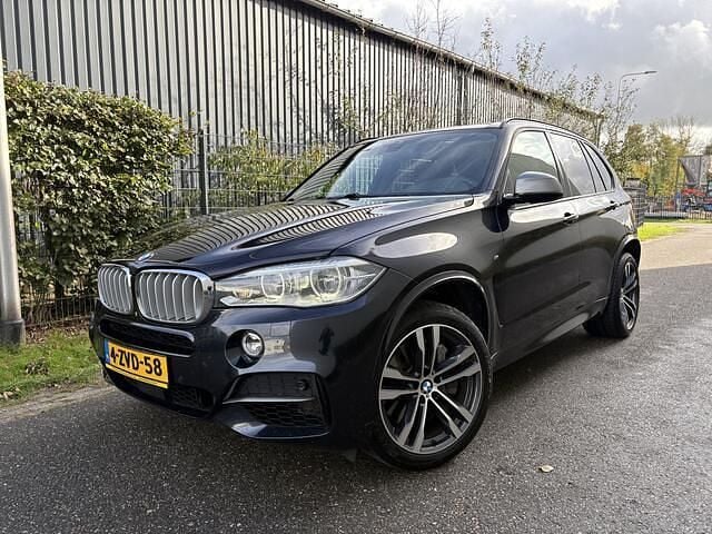 Zwart Occasion 2013 BMW X5 Executive SUV | € 21.650 (Eerlijke prijs) - Afbeelding 1/4