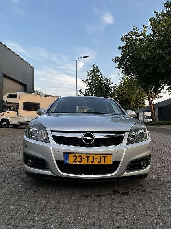 Grijs Gebruikt 2006 Opel Vectra Sport Sedan | € 1.200 (Super prijs) - Afbeelding 1/4