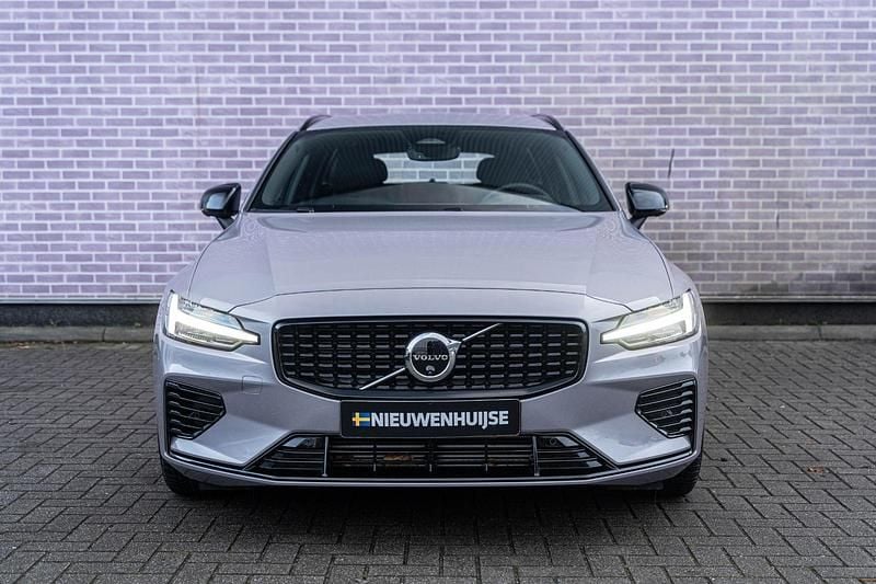 Occasion Volvo V60 Plus 2025 Grijs Stationwagen