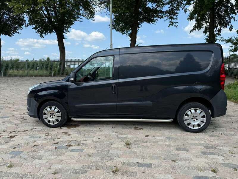 Grijs Gebruikt 2013 Fiat Doblò MPV | € 7.250 (Eerlijke prijs) - Afbeelding 1/4