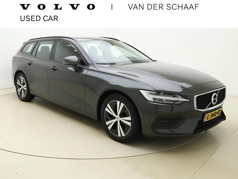 Grijs Occasion 2021 Volvo V60 Momentum Stationwagen | € 22.800 (Super prijs) - Afbeelding 1/4
