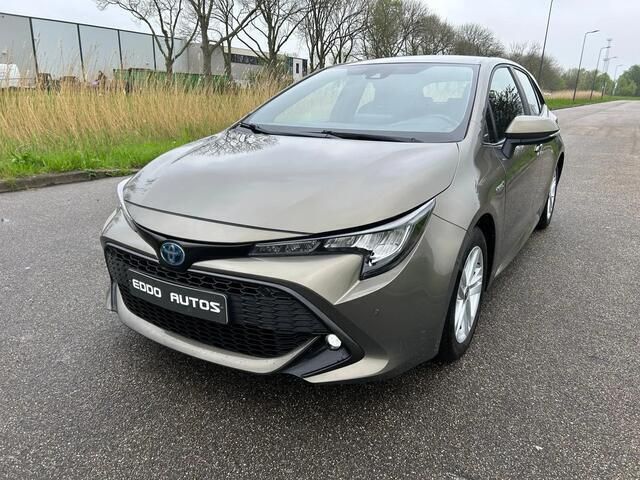 Grijs, metallic lak Gebruikt 2022 Toyota Corolla Hatchback | € 19.249 (Super prijs) - Afbeelding 1/4