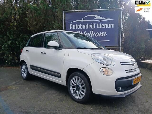 Wit Gebruikt 2015 Fiat 500L Lounge MPV | € 6.950 (Goede deal) - Afbeelding 1/4