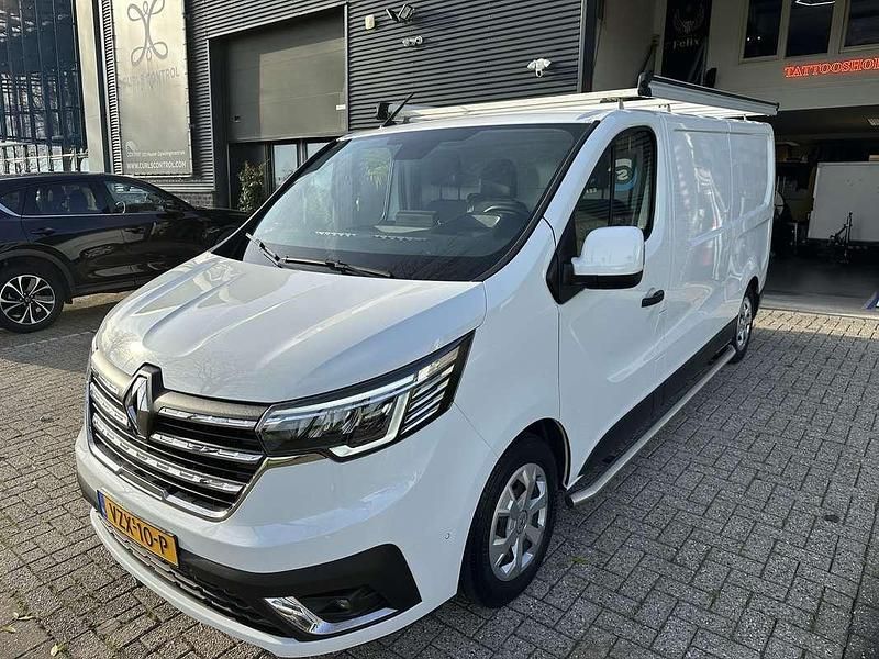 Wit Gebruikt 2023 Renault Trafic Van | € 21.500 (Super prijs) - Afbeelding 1/4