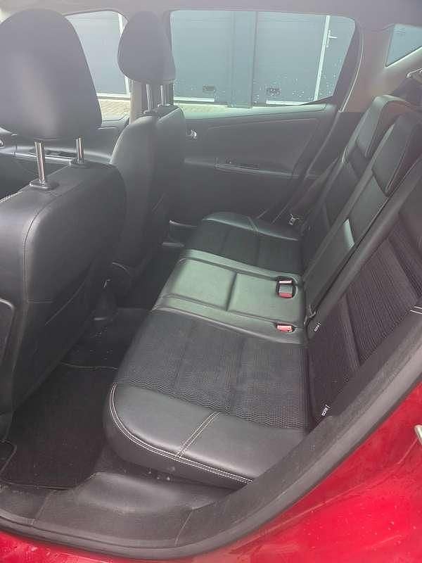 Rood Gebruikt 2010 Peugeot 207 Stationwagen | € 1.200 (Super prijs) - Afbeelding 1/4