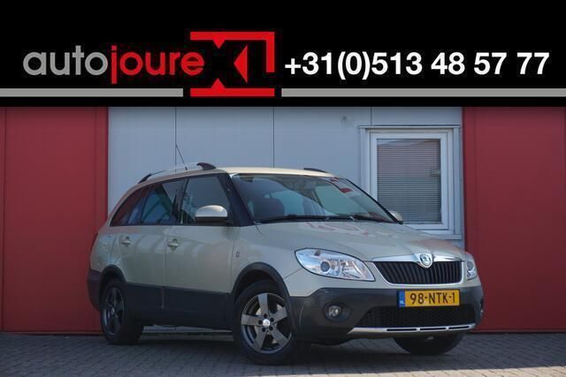Beige Gebruikt 2010 Skoda Fabia Stationwagen | € 2.999 (Eerlijke prijs) - Afbeelding 1/4