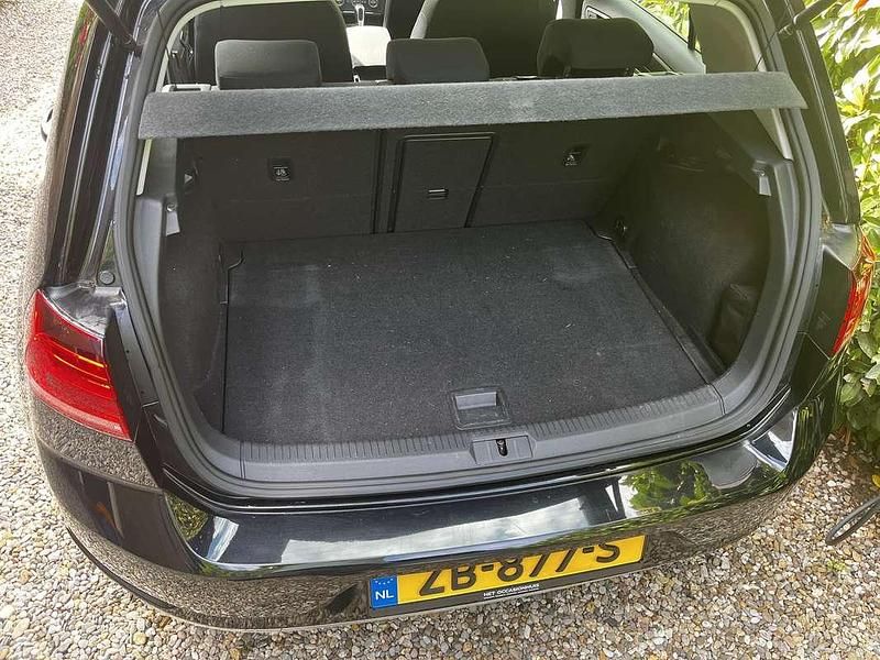 Occasion VW e-Golf 100 kW (136 PK) 2019 Zwart Hatchback