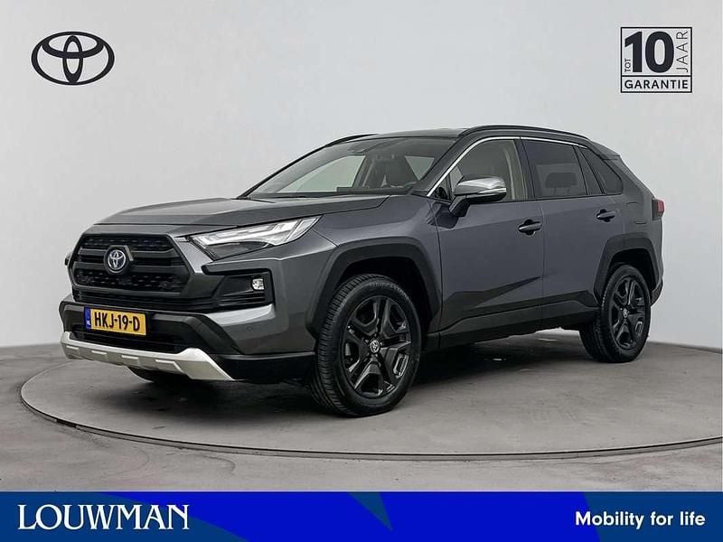 Grijs, metallic lak Gebruikt 2022 Toyota RAV4 Limited SUV | € 42.445 (Eerlijke prijs) - Afbeelding 1/3
