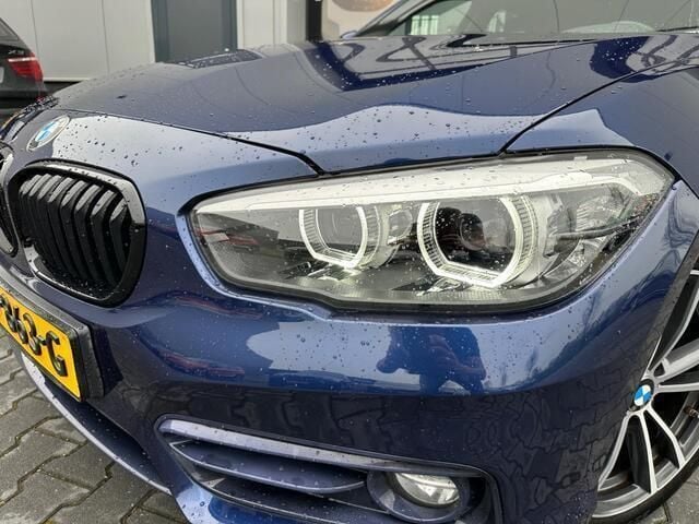 Occasion BMW 118 Executive 136 PK (100 kW) 2019 Blauw Hatchback