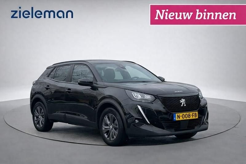 Zwart Occasion 2021 Peugeot 2008 Active SUV | € 15.845 (Goede deal) - Afbeelding 1/2
