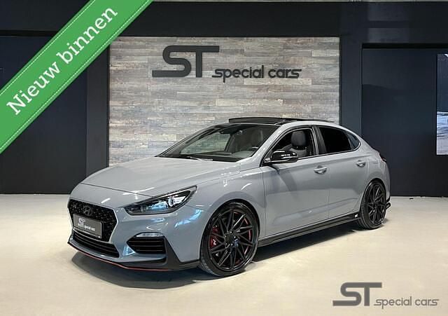 Grijs Gebruikt 2019 Hyundai i30 Hatchback | € 26.750 (Eerlijke prijs) - Afbeelding 1/4