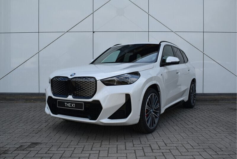 Cape york green Nieuw 2025 BMW iX1 Executive SUV | € 62.046 (Goede deal) - Afbeelding 1/4
