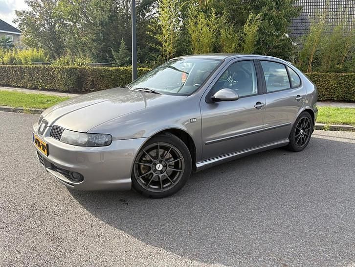 Gebruikt 2003 Seat Leon | € 3.750 (Eerlijke prijs) - Afbeelding 1/4