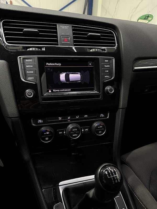 Occasion VW Golf VII Highline 105 PK (77 kW) 2015 Grijs Hatchback