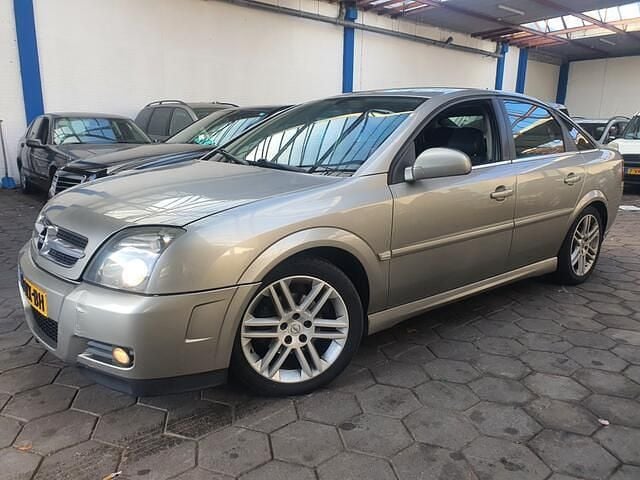 Occasion Opel Vectra GTS Elegance 123 PK (90 kW) 2004 Grijs Hatchback
