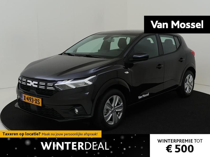 Blauw Occasion 2024 Dacia Sandero Expression Hatchback | € 17.425 (Eerlijke prijs) - Afbeelding 1/4