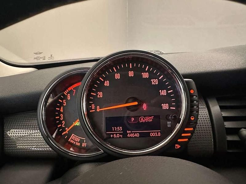 Occasion Mini Cooper Chili 136 PK (100 kW) 2016 Geel Hatchback