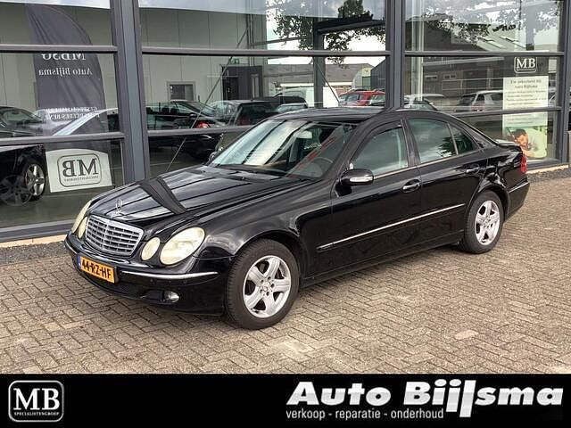 Occasion Mercedes E220 Elegance 150 PK (110 kW) 2005 Zwart Sedan