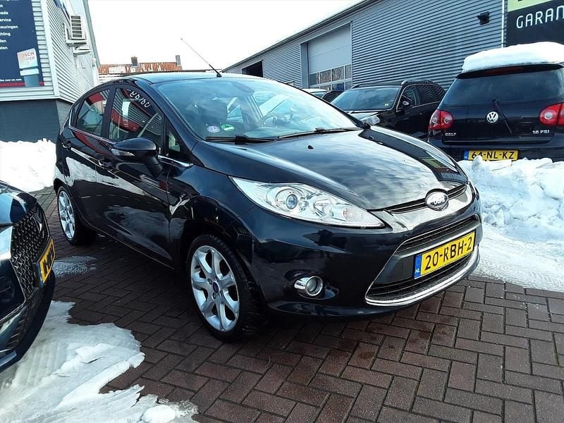 Zwart Gebruikt 2011 Ford Fiesta Titanium Hatchback | € 4.950 (Iets duurder) - Afbeelding 1/4