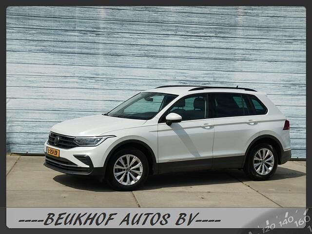 Wit Occasion 2021 VW Tiguan Life SUV | € 23.950 (Goede deal) - Afbeelding 1/4