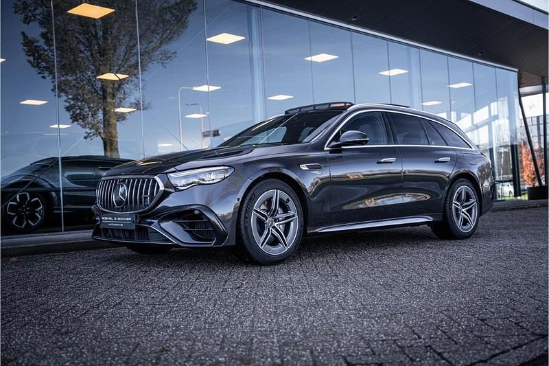 Grijs Occasion 2025 Mercedes E53 AMG AMG Stationwagen | € 108.395 - Afbeelding 1/4