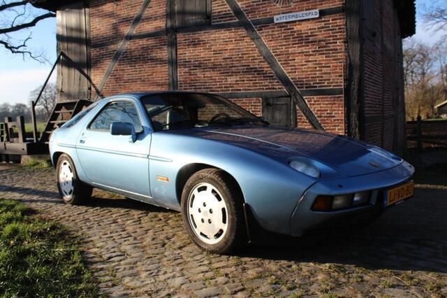 Blauw Gebruikt 1985 Porsche 928 Coupé | € 15.750 - Afbeelding 1/4