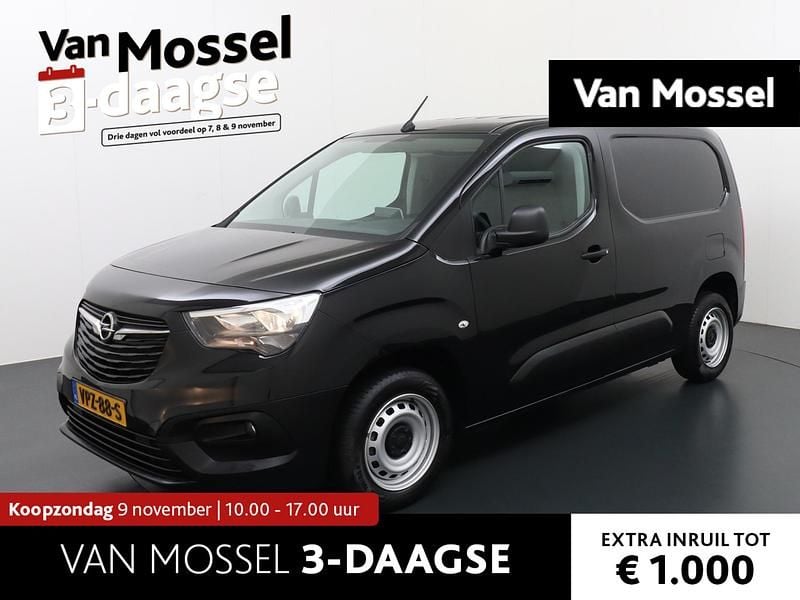 Zwart Gebruikt 2022 Opel Combo Edition MPV | € 11.940 (Eerlijke prijs) - Afbeelding 1/4