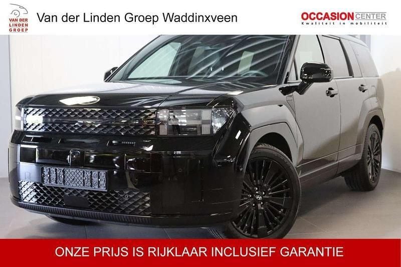 Zwart metallic Gebruikt 2024 Hyundai Santa Fe Blackline SUV | € 59.950 - Afbeelding 1/4