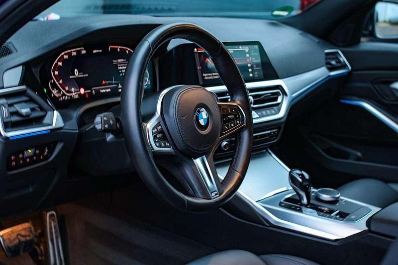 Occasion BMW 330e M Sport 292 PK (214 kW) 2021 Blauw (metallic) Stationwagen